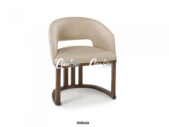 Poltrona Cadeira com Braço em Madeira Maciça